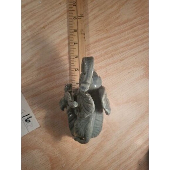 Ceramic Mama & Baby African Elephant s 4.5" by 4.5" 1 Handmade - Picture 11 of 12